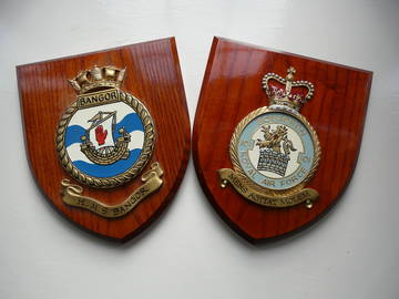 HMS Bangor and 101 Squadron Badges
